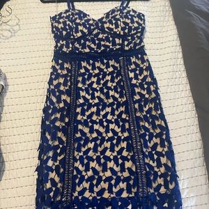 Blue Boutique Midi Dress Size Medium